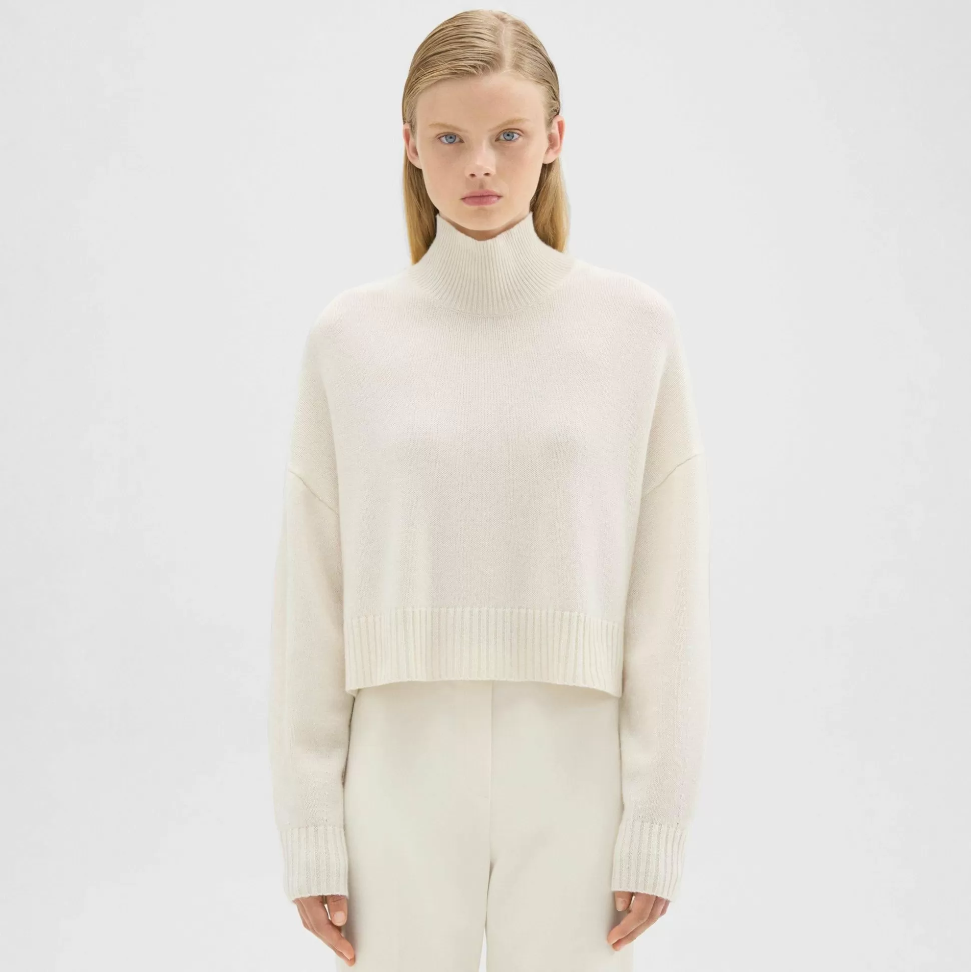 Theory Cropped Turtleneck In Cashmere-Women Sweaters + Cardigans